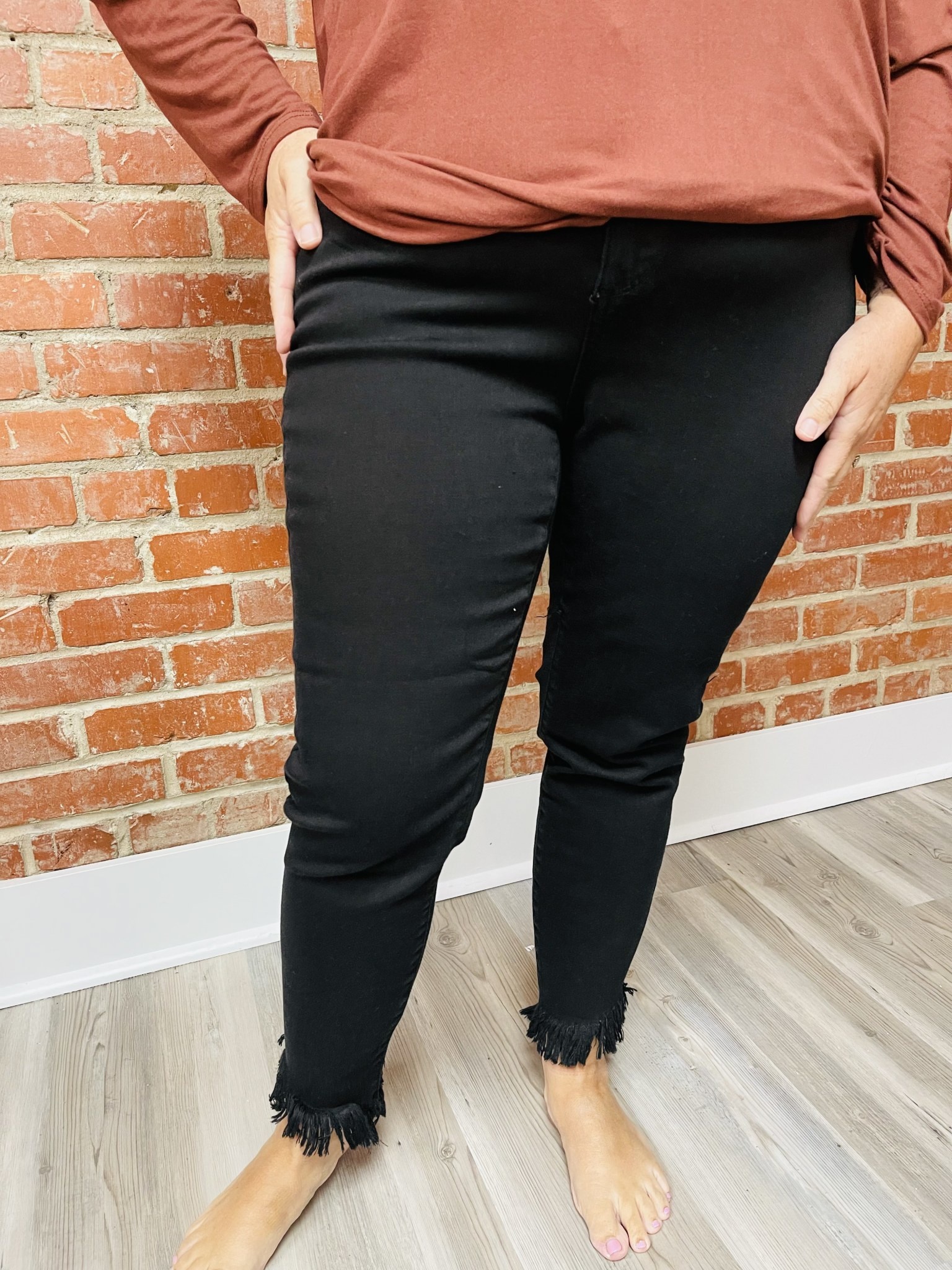 Cello Black Plus Mid Rise Fray Hem Crop 