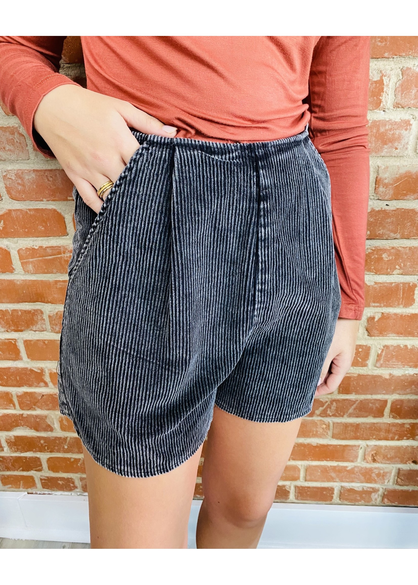 Washed Corduroy Shorts With Pockets