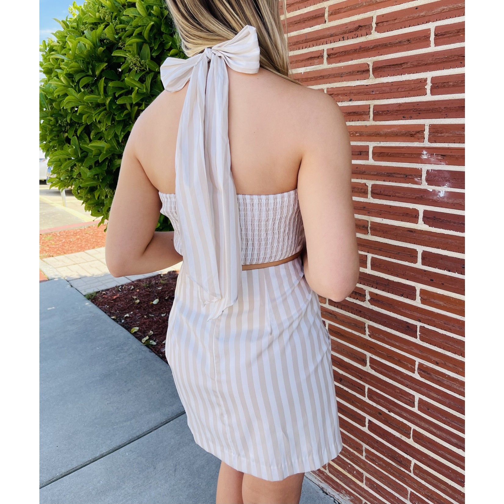 Do + Be Cross Neck Back Tie Crop Top Taupe