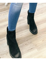 Pierre Dumas Black Suede Boots-Rapid1