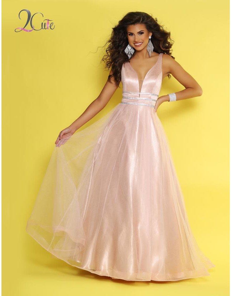Glitter tulle tank v-neck natural waist ballgown with pockets