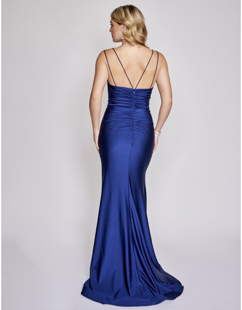 SIMPLE GOWN W/ SQUARE NECKLINE 7507