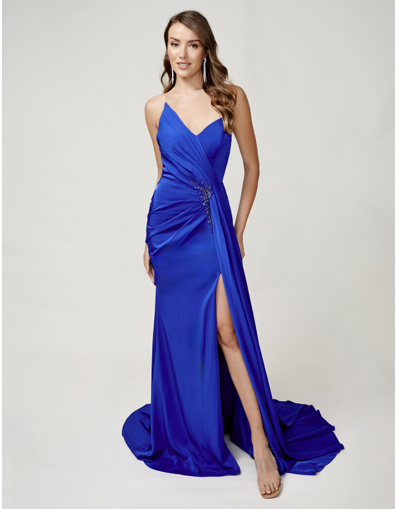 Strapless fitted gown w/leg slit 9145