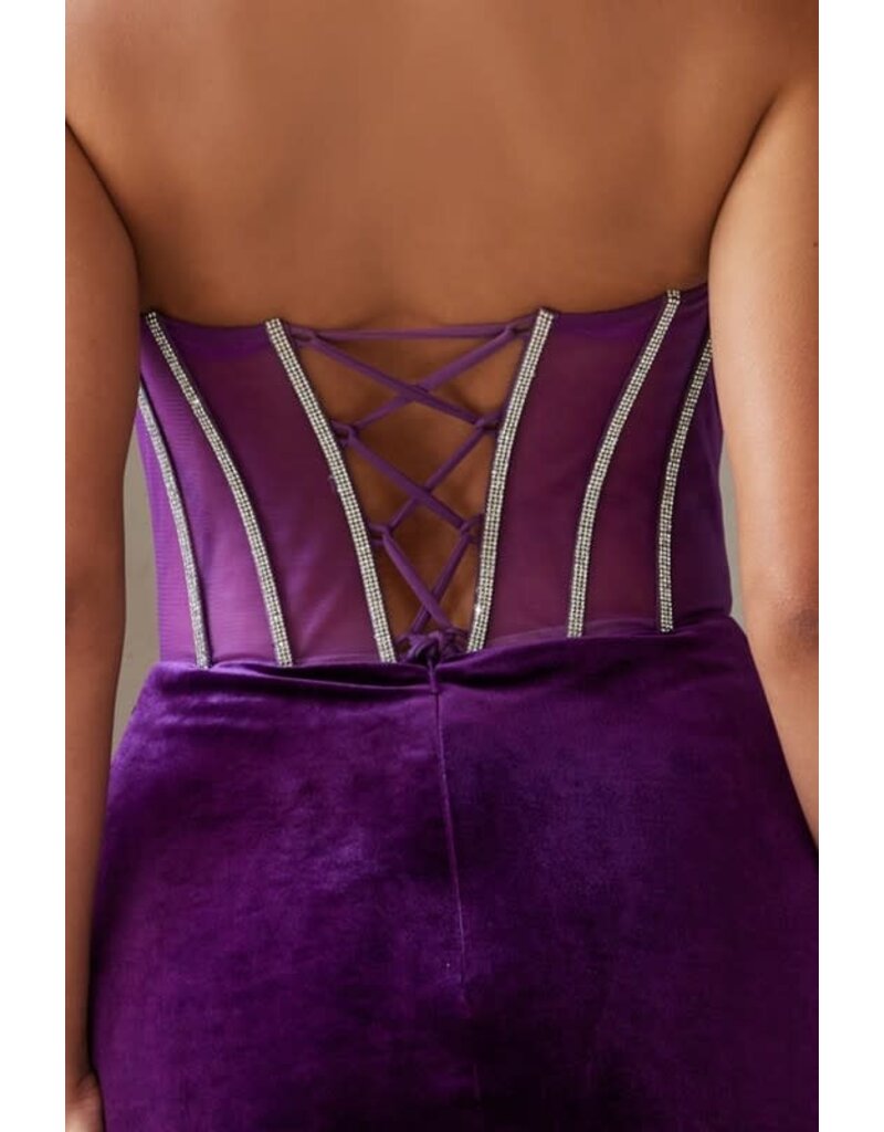 AMELIA COUTURE STRAPLESS, VELVET, LACE UP FITTED 5056S
