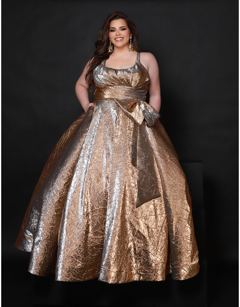 Tank, scoop neck natural waist ballgown 25338