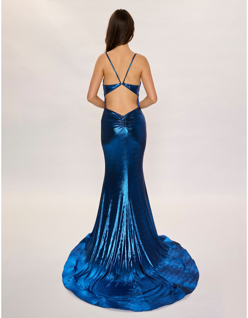 Spaghetti strap shimmer jersey v-neck fitted gown 7605