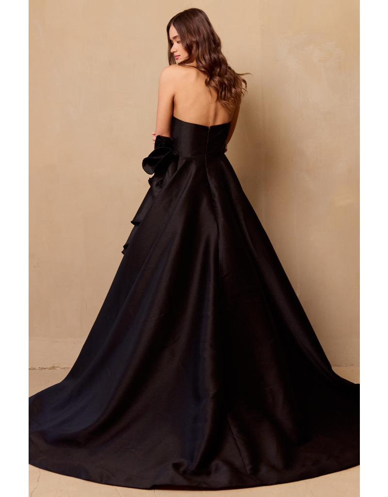 AMELIA COUTURE BALLGOWN, LARGE FLOWER MOTIF SU085