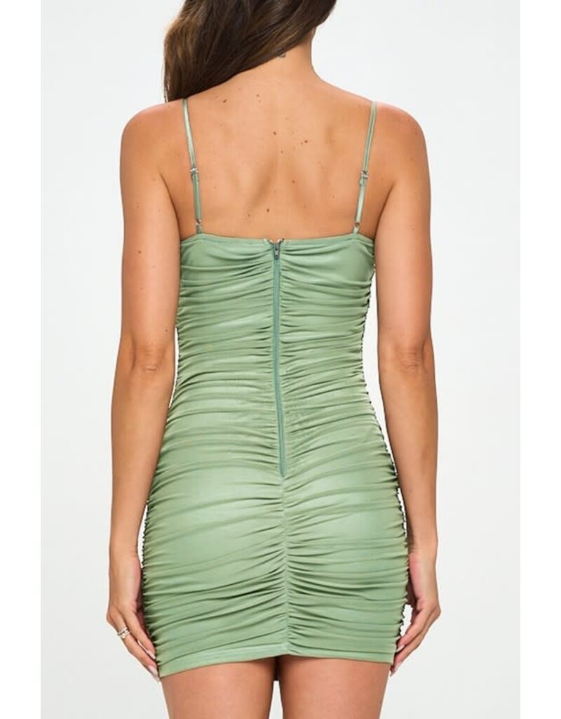 A LOVE STORY Spaghetti strap fitted rouched short gown QD5128