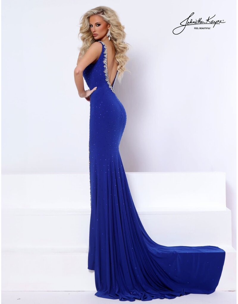 Tank gown w/ high slit & train 3336