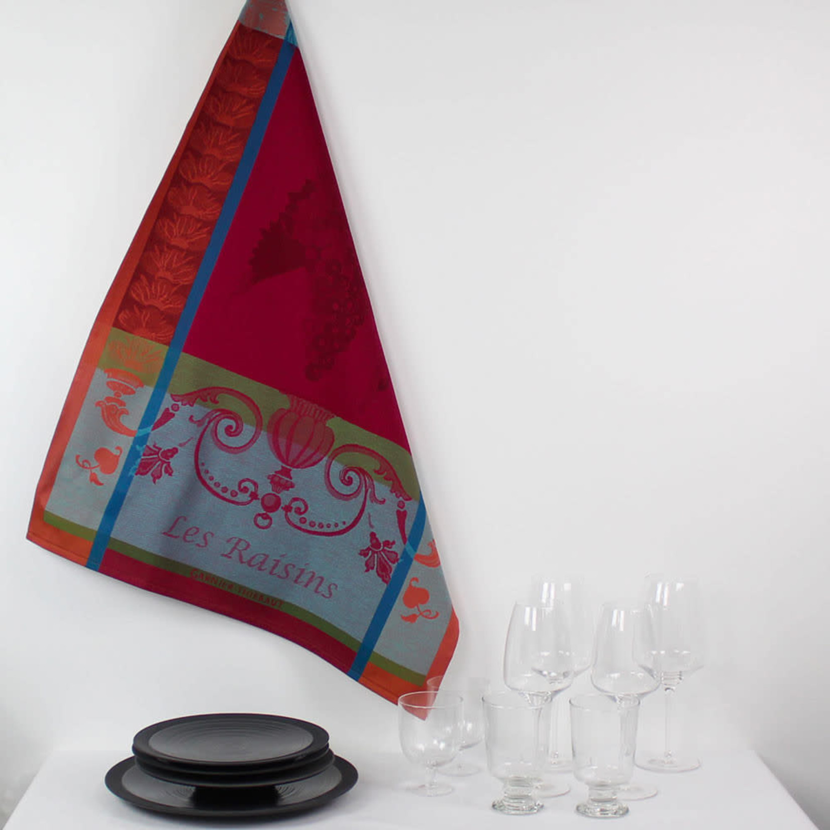 Garnier Thiebaut Les Raisins Lie De Vin Kitchen Towel