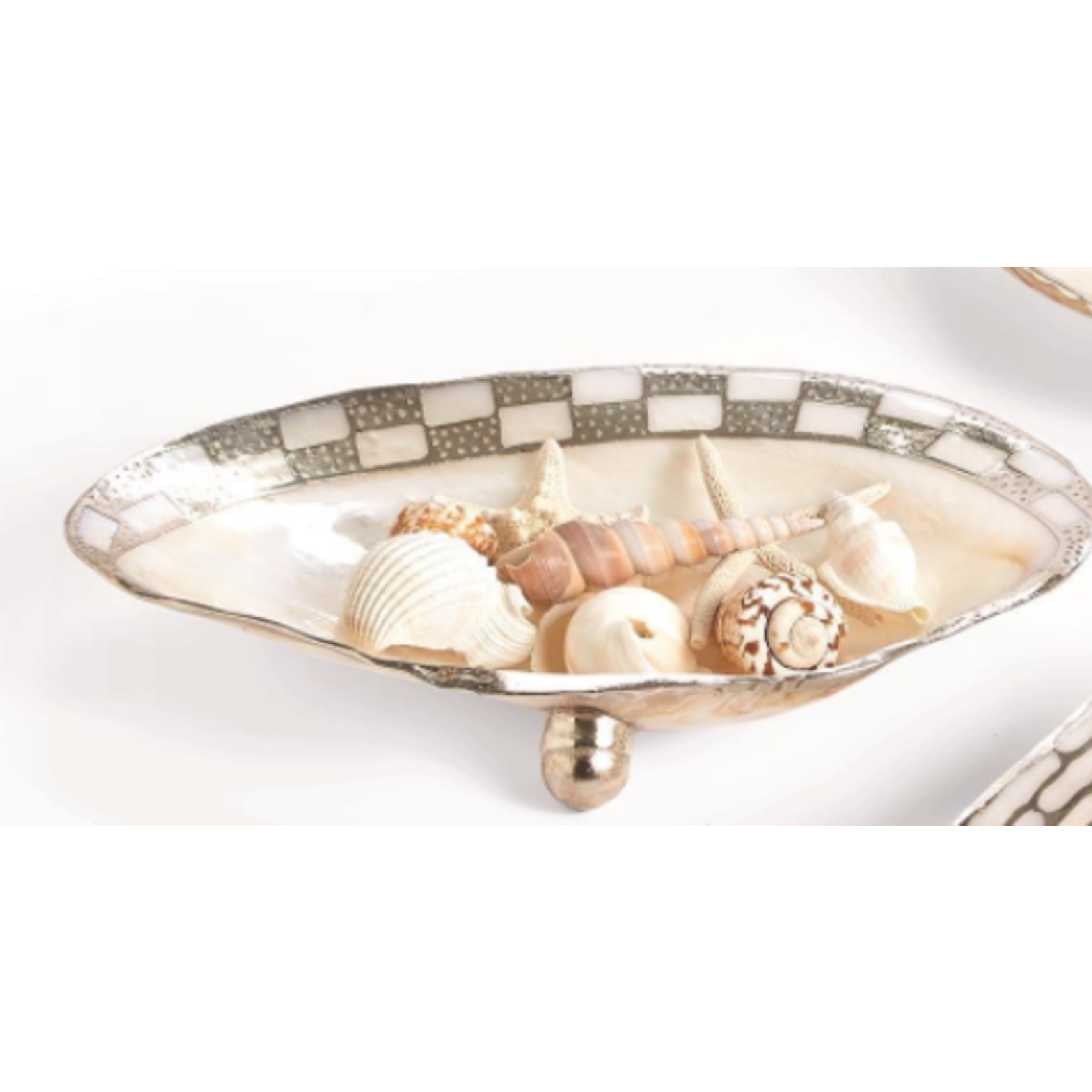 Two's Company Cabebe Shell Footed Dish