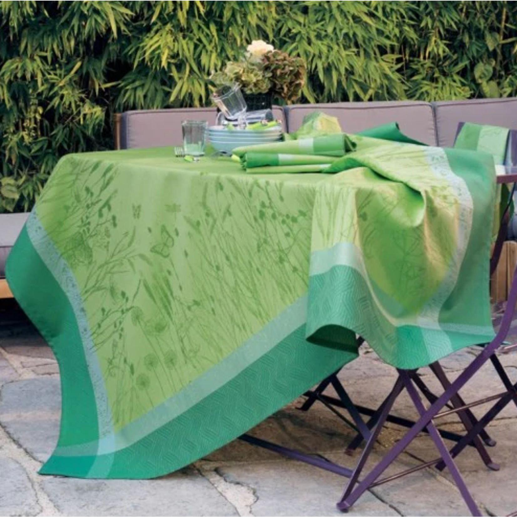 Garnier Thiebaut Champ Verdure Tablecloth