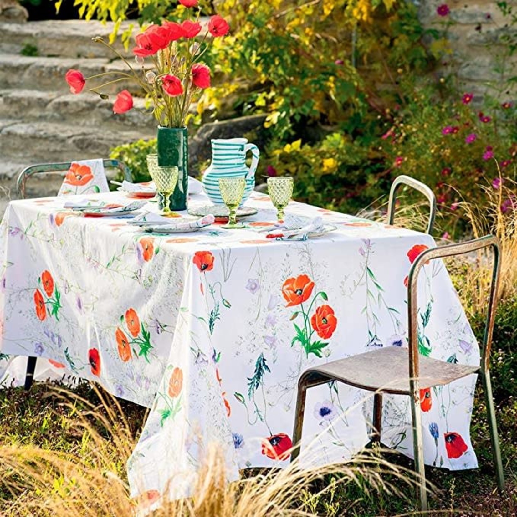 Garnier Thiebaut Mille Conquelicots Tablecloth