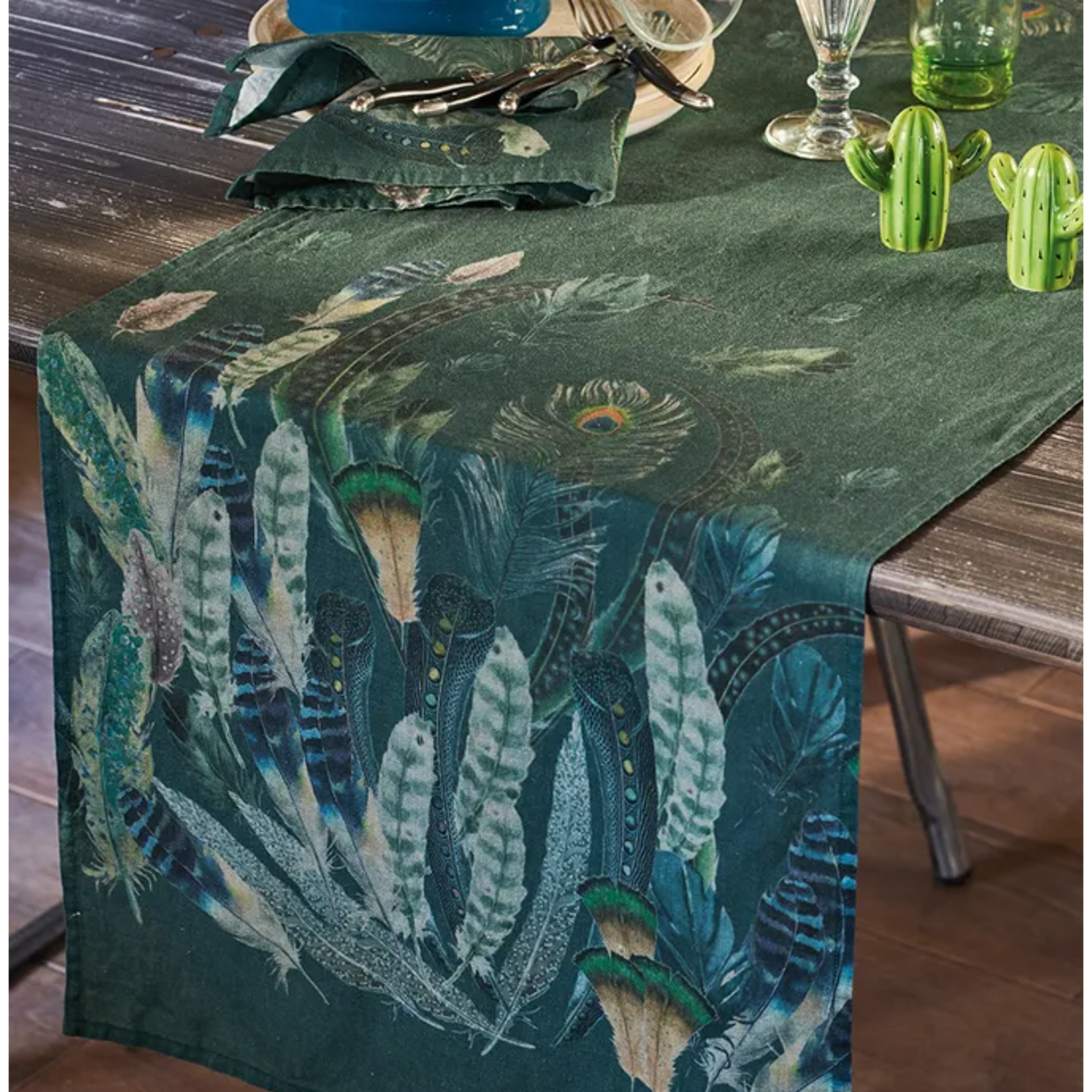 Garnier Thiebaut Panache Canard Feather Table Runner
