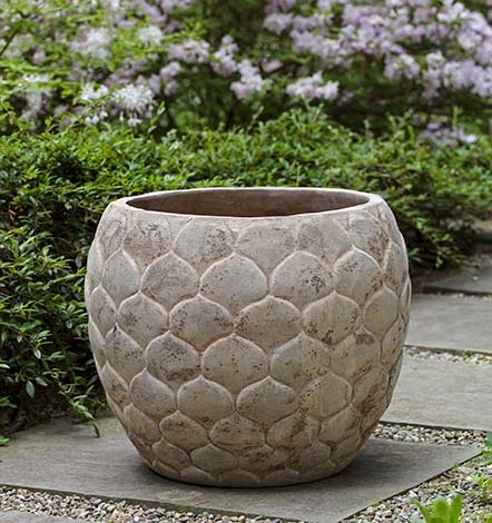 https://cdn.shoplightspeed.com/shops/650587/files/48306614/campania-pina-small-planter-1175-x-975.jpg