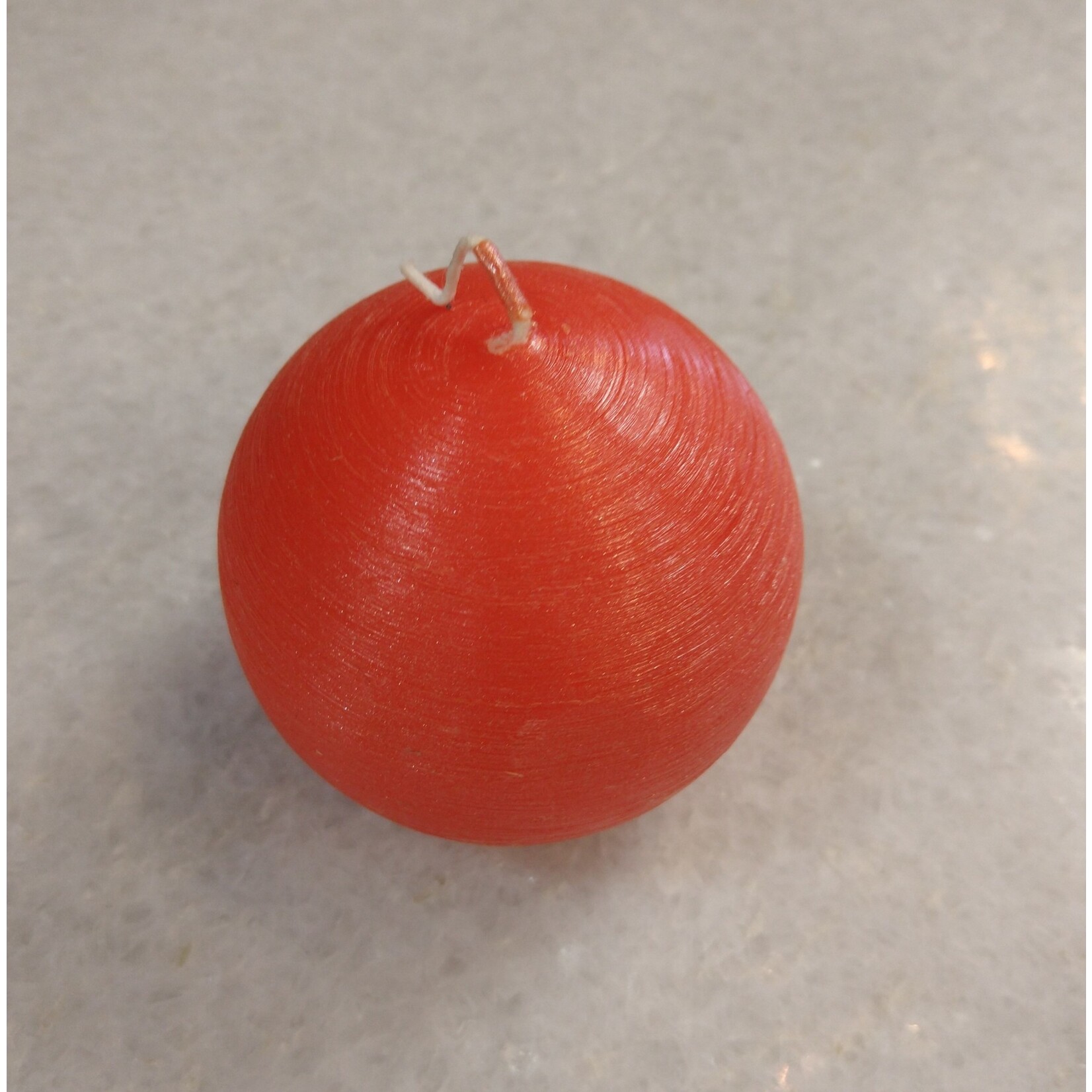 Point a la Ligne Sphere #2 Clementine Candle