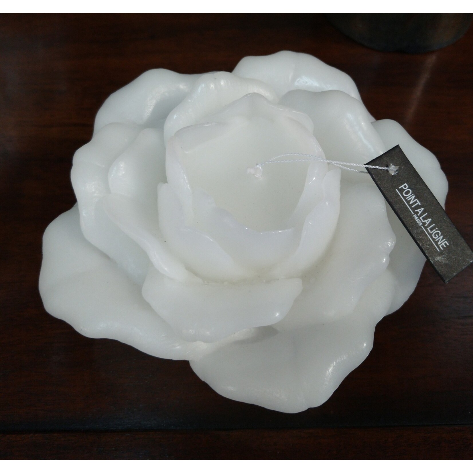 Point a la Ligne White Scented Rose Candle