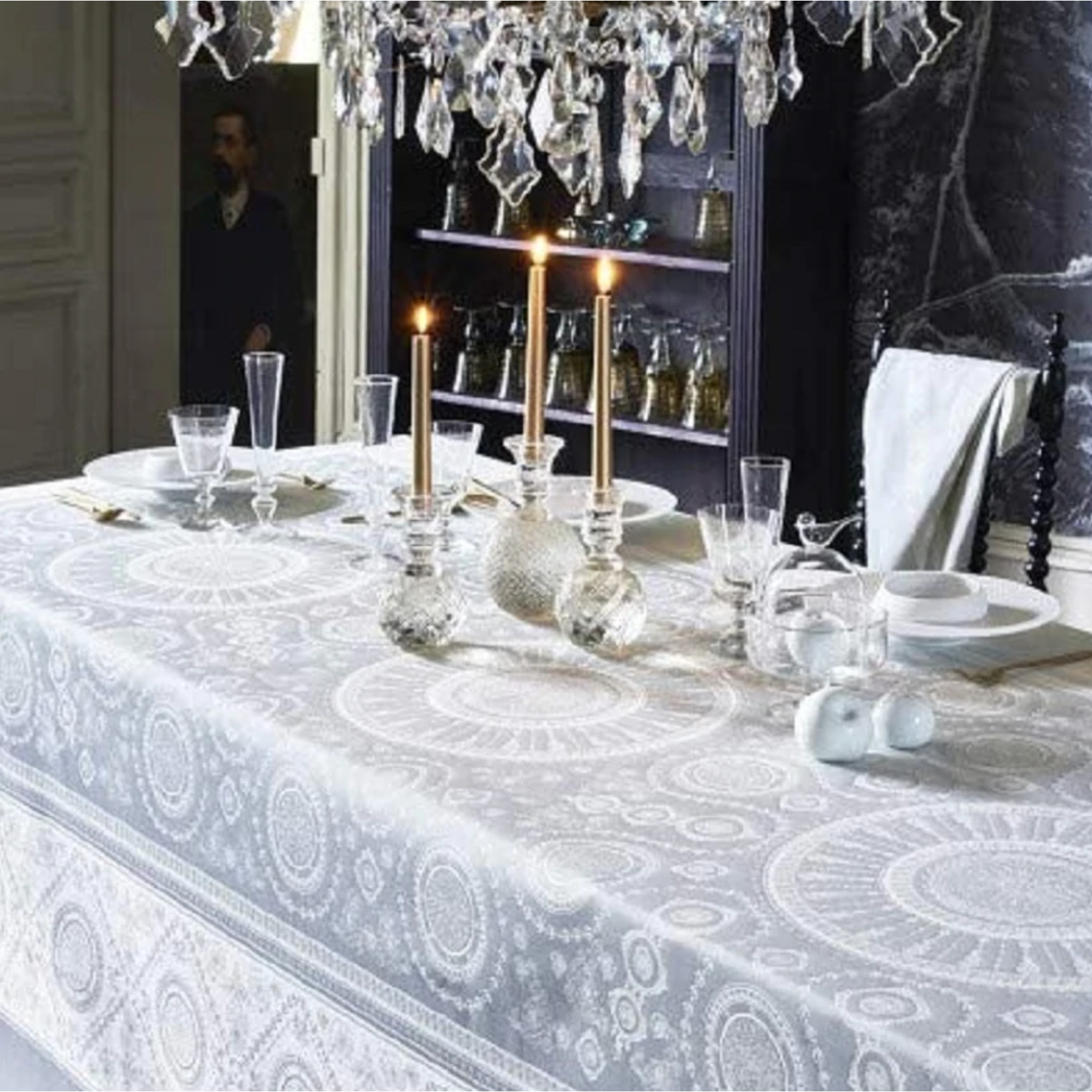 Garnier Thiebaut Imperatrice Uni Argent Tablecloth