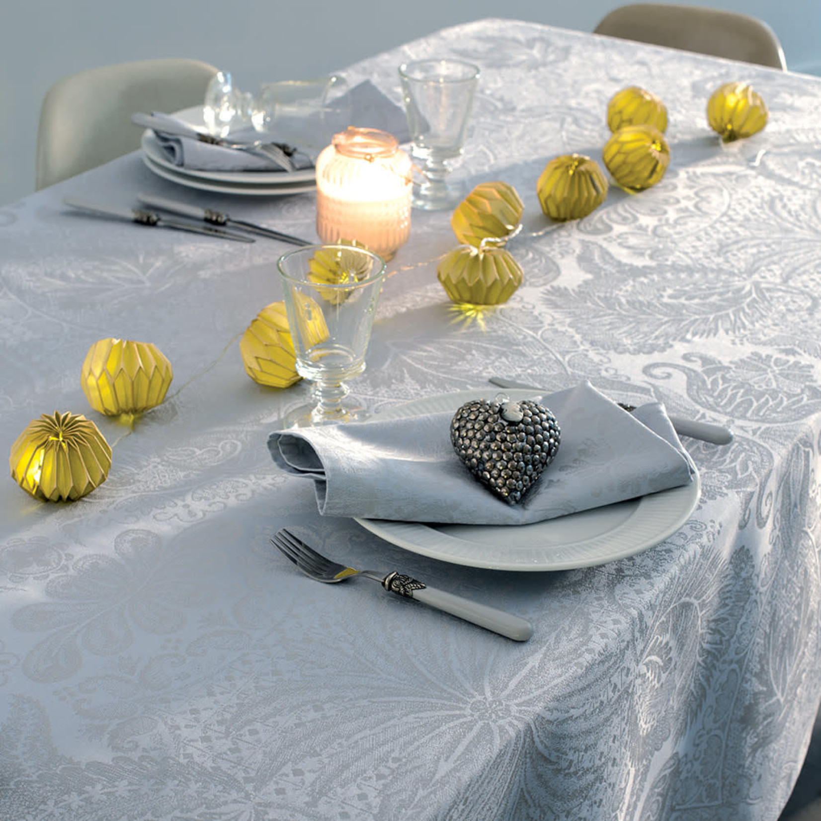Garnier Thiebaut Mille Isaphire Angelite Gray Tablecloth