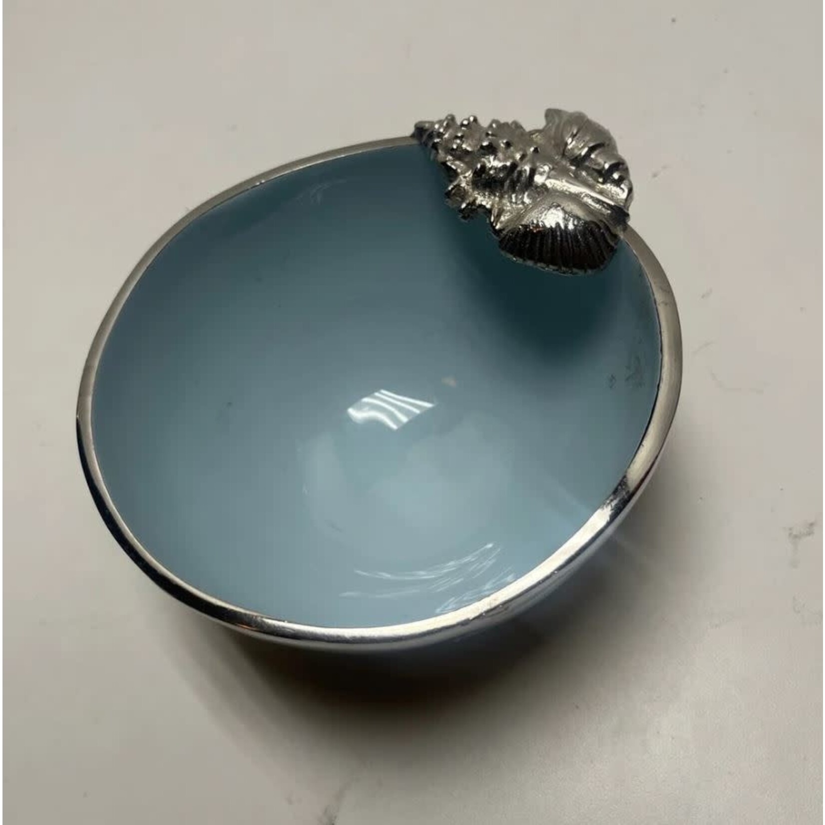 Two's Company Enamel Bowl with Shell