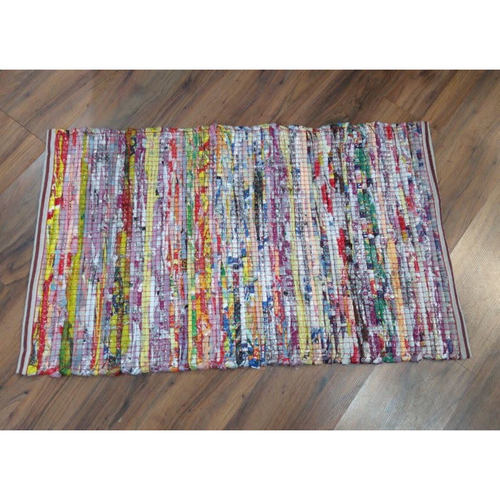 Rhadi Living Bright Colorful Recycled Plastic Indoor/Outdoor Floor Mat 2' x 3'