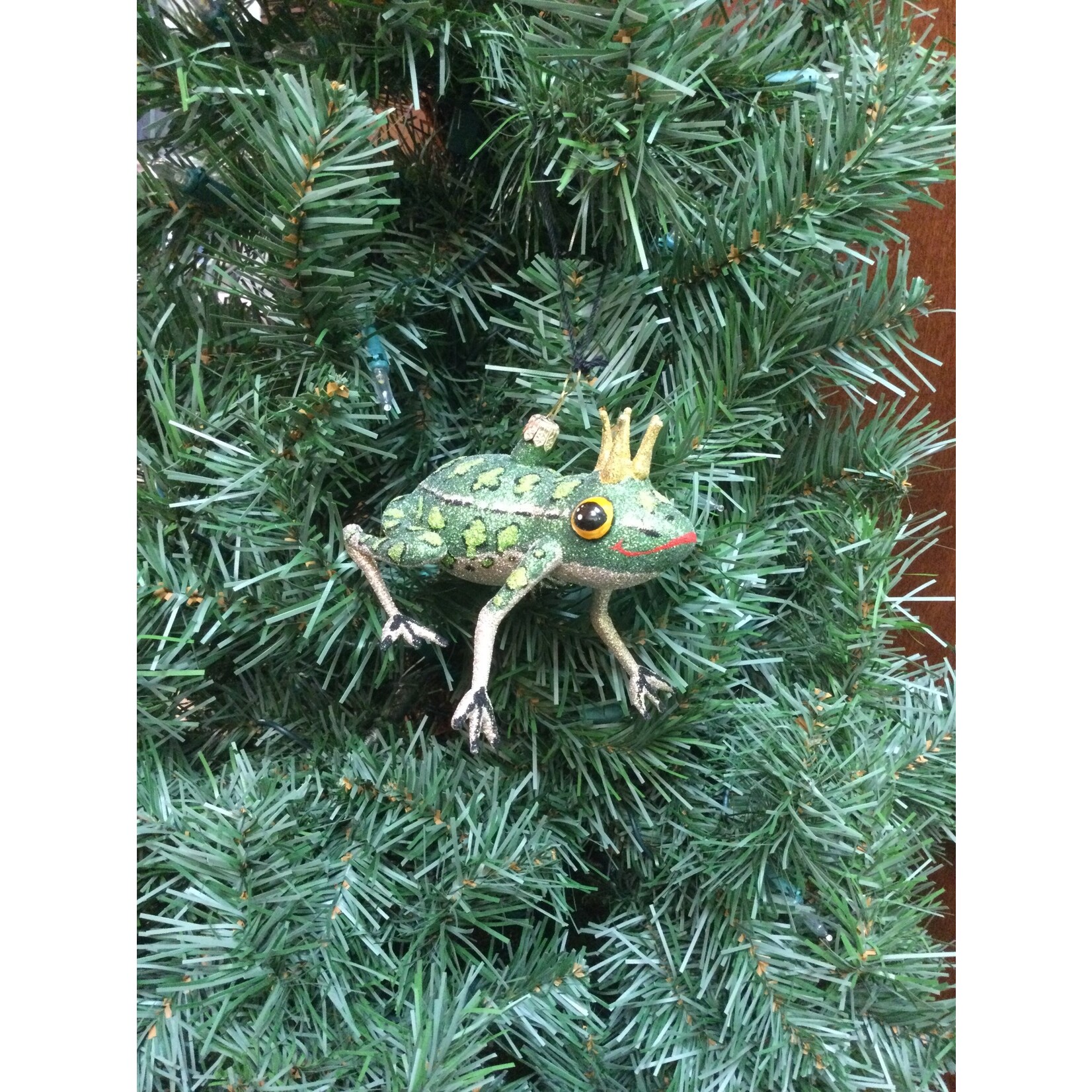 Mia King of the Pond Glass Frog Ornament