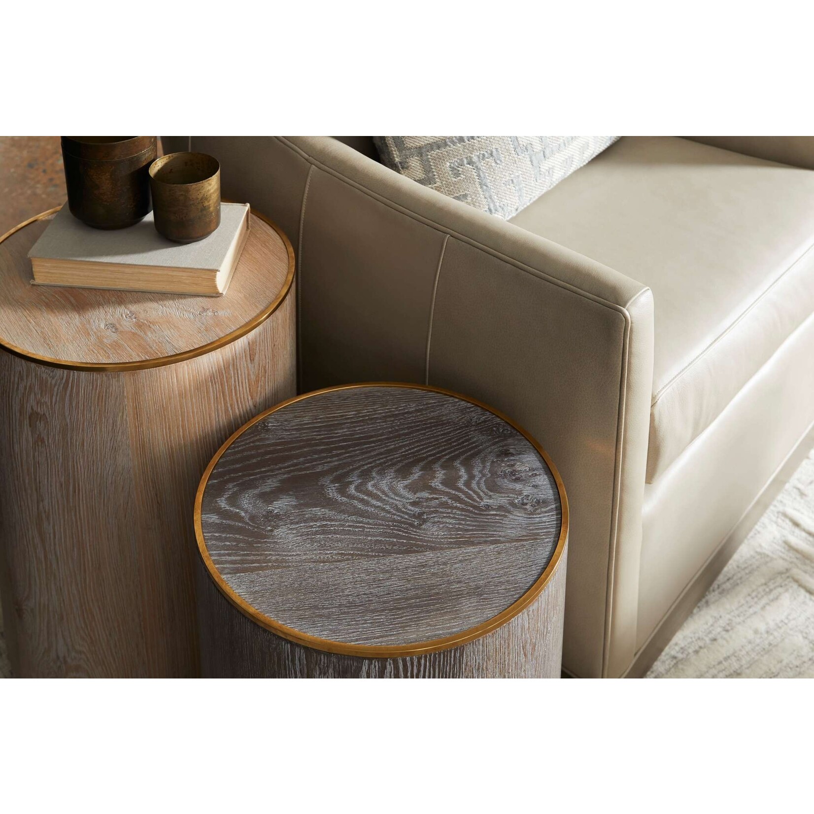 Vanguard Furniture Finch Spot Fumed Natural Oak Table