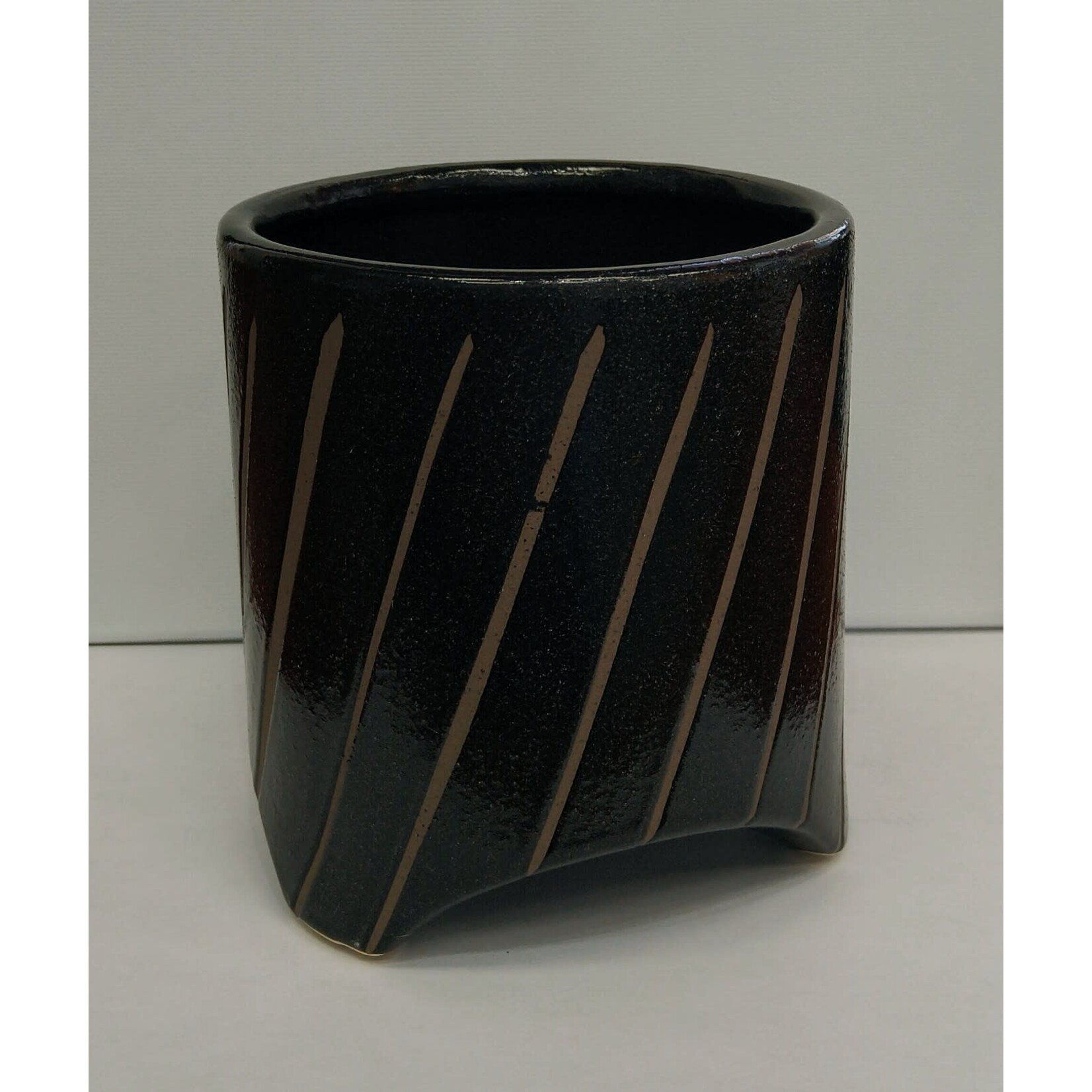 Napa Home and Garden Finn Cachepot - Medium 4.75" x 5.5"