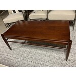 Keystone Collections Urbana Coffee Table