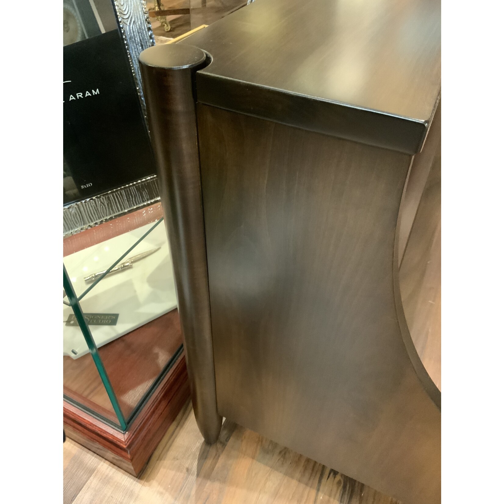 Keystone Collections Urbana Console Table