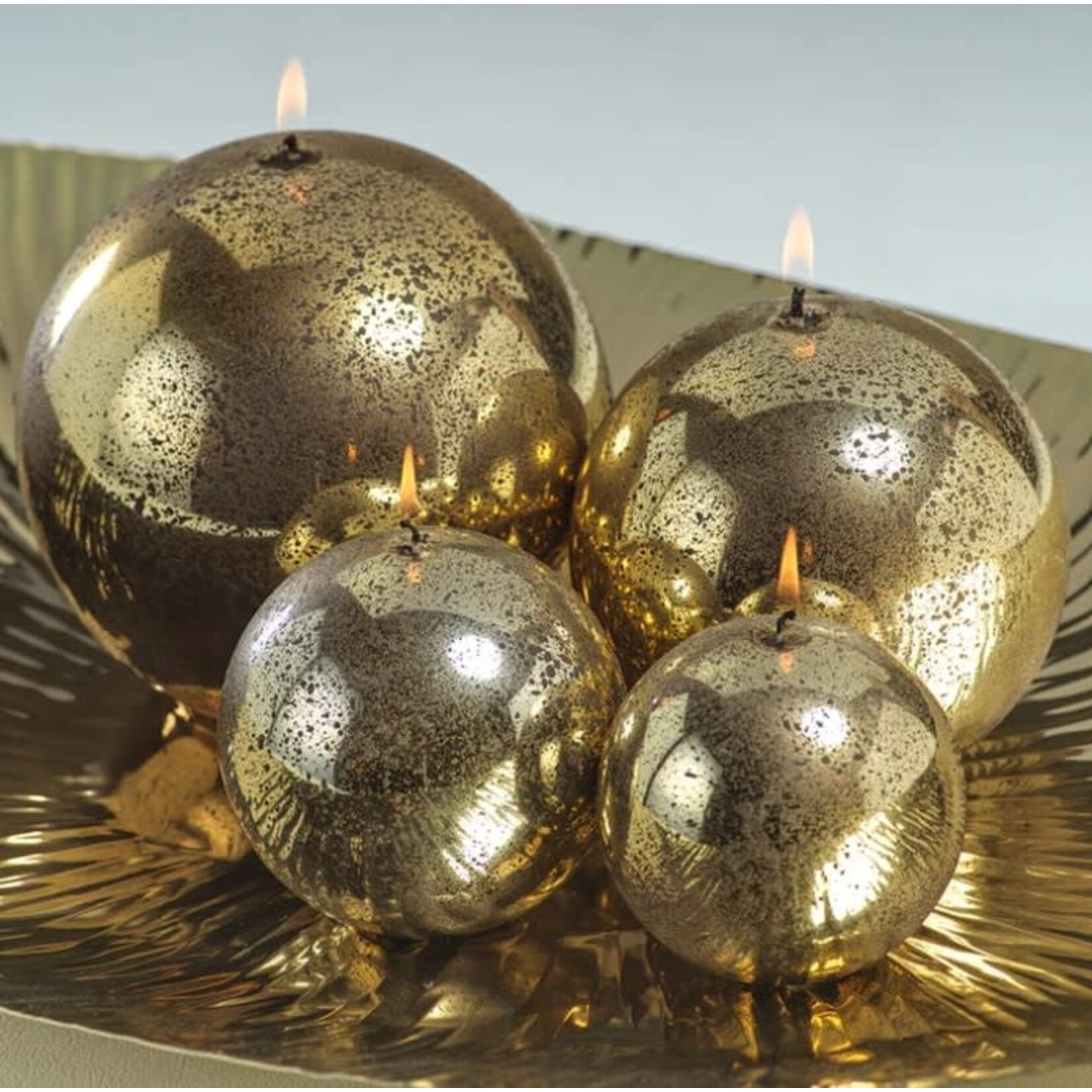 Zodax Shiny Metallic Ball Candle