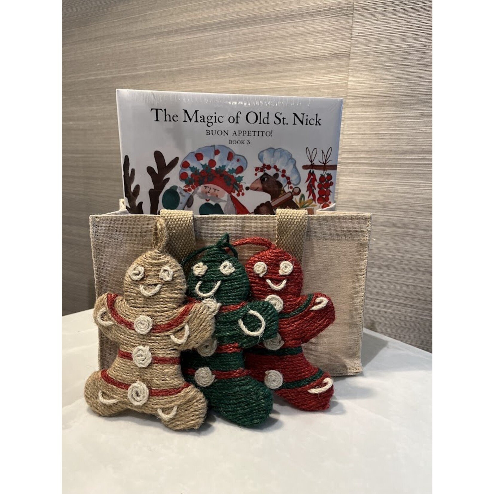 Vietri The Magic of Old St. Nick: Buon Appetito! Gift Set