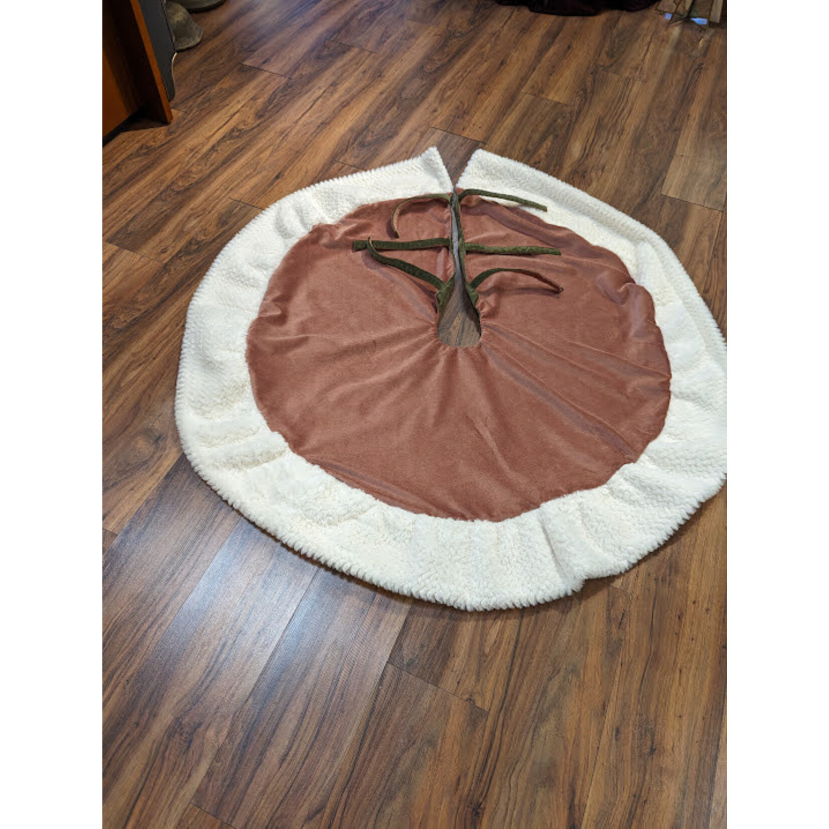 Nicky's Notions Blush Green Small Round Tree Skirt Reversible