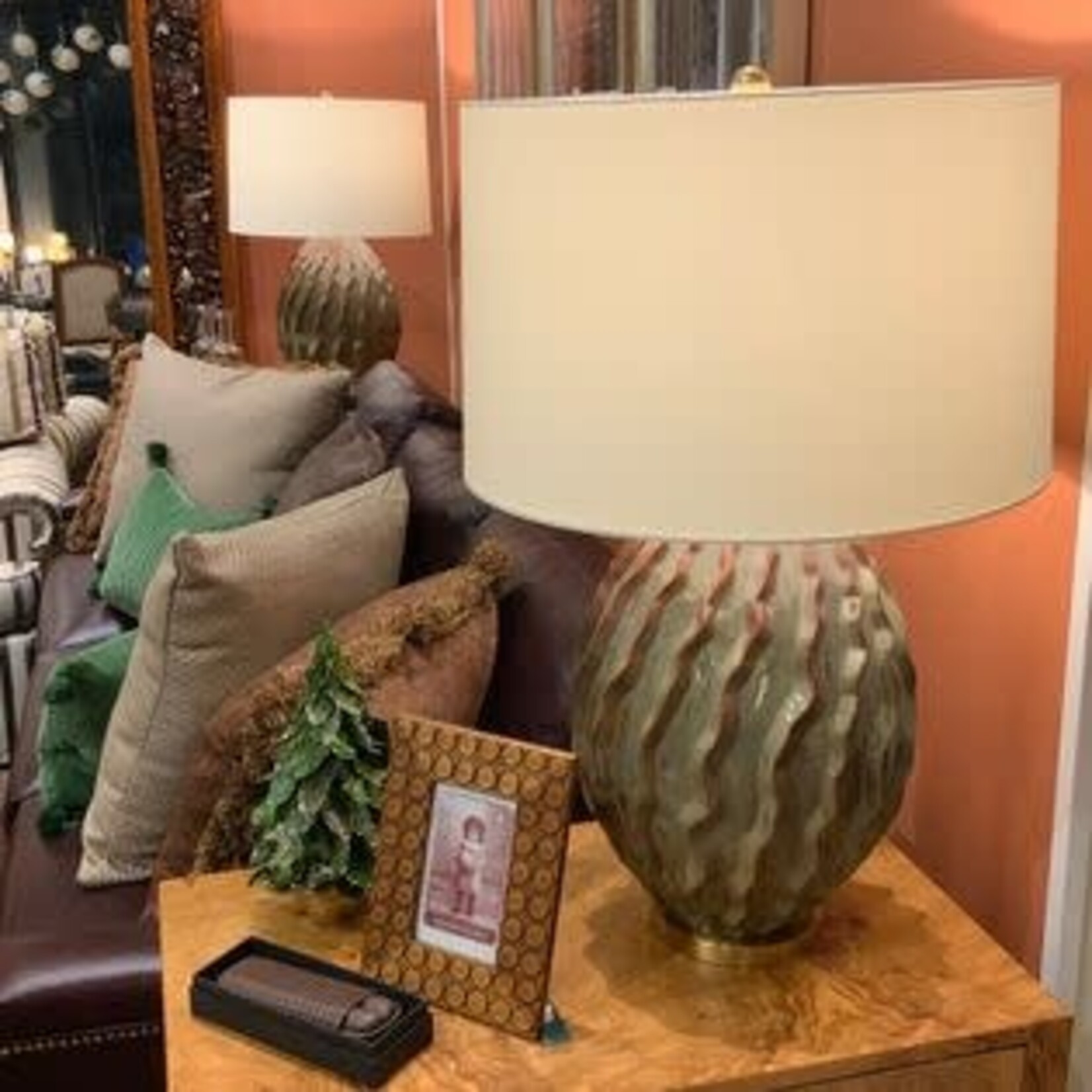 Visual Comfort Dianthus Large Table Lamp Desert Rain
