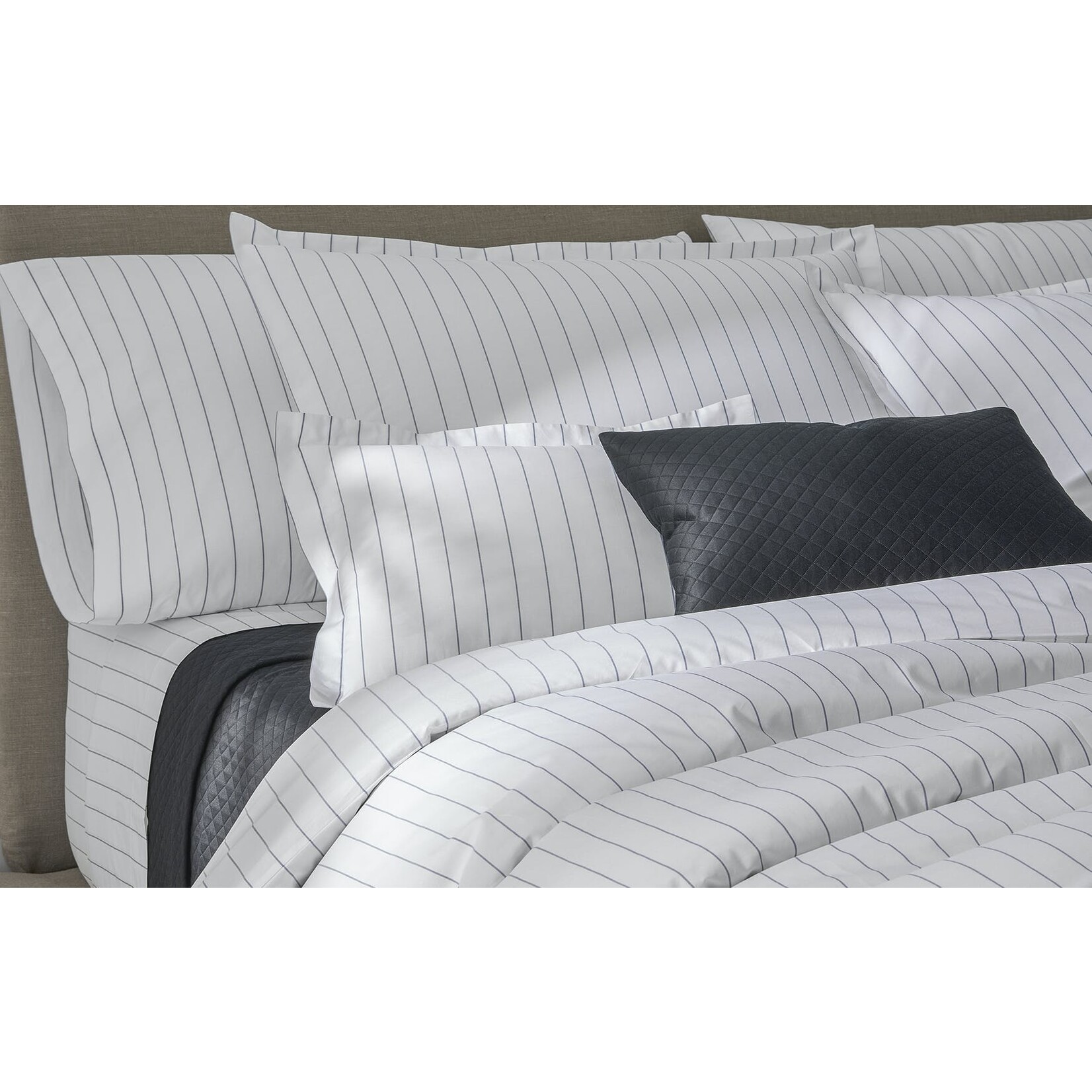 Matouk Amalfi Cotton Percale King Flat Sheet - White & Hazy Blue