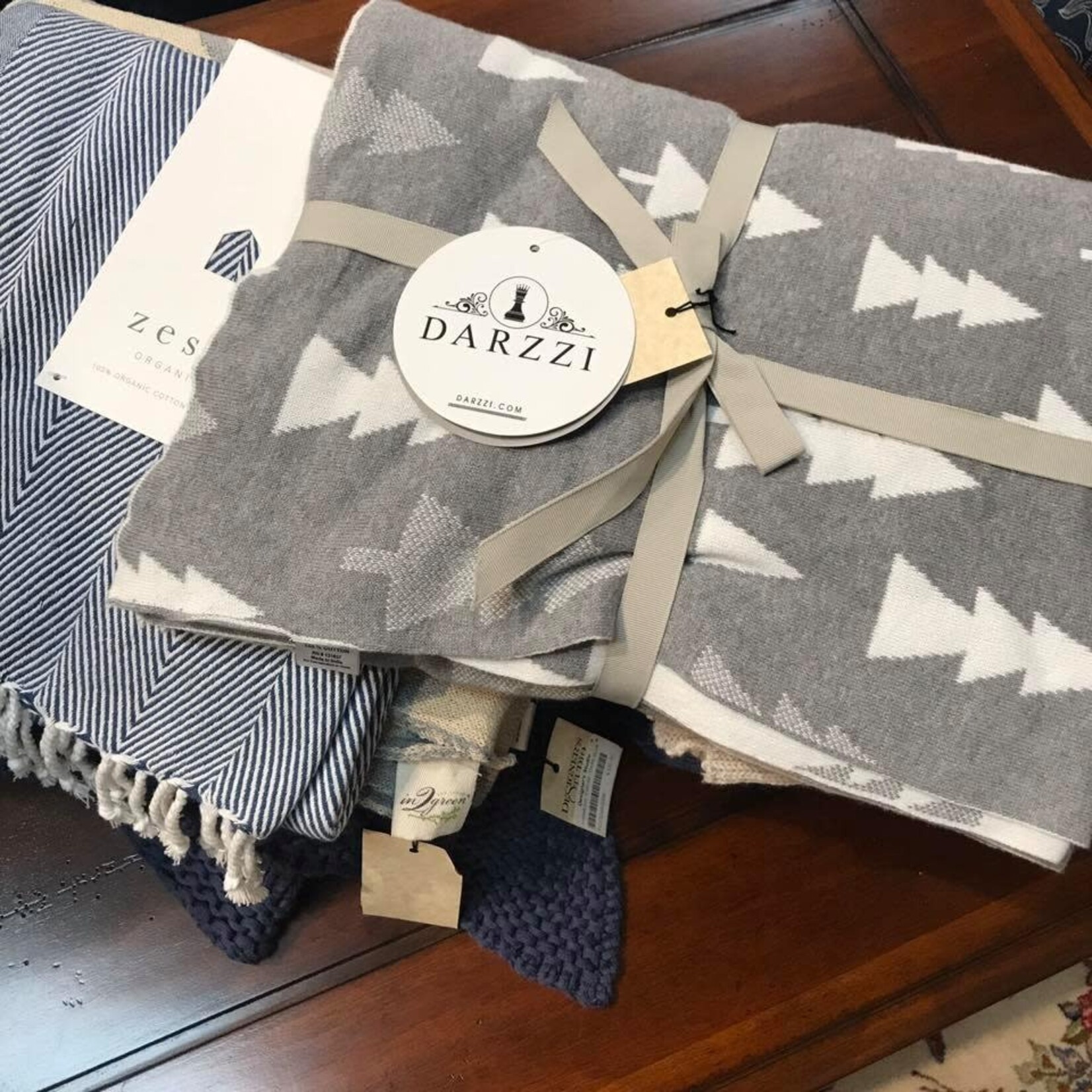 Darzzi LLC Pine Tree Gray & White Knitted Throw Blanket