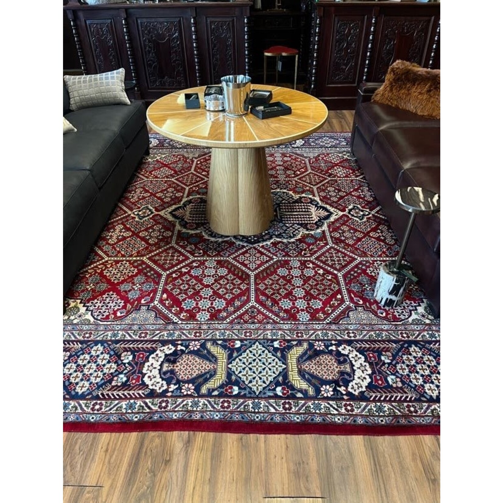 Mumbo Jumbo Imports #2129 Esfahan Rug 15.10x10.8