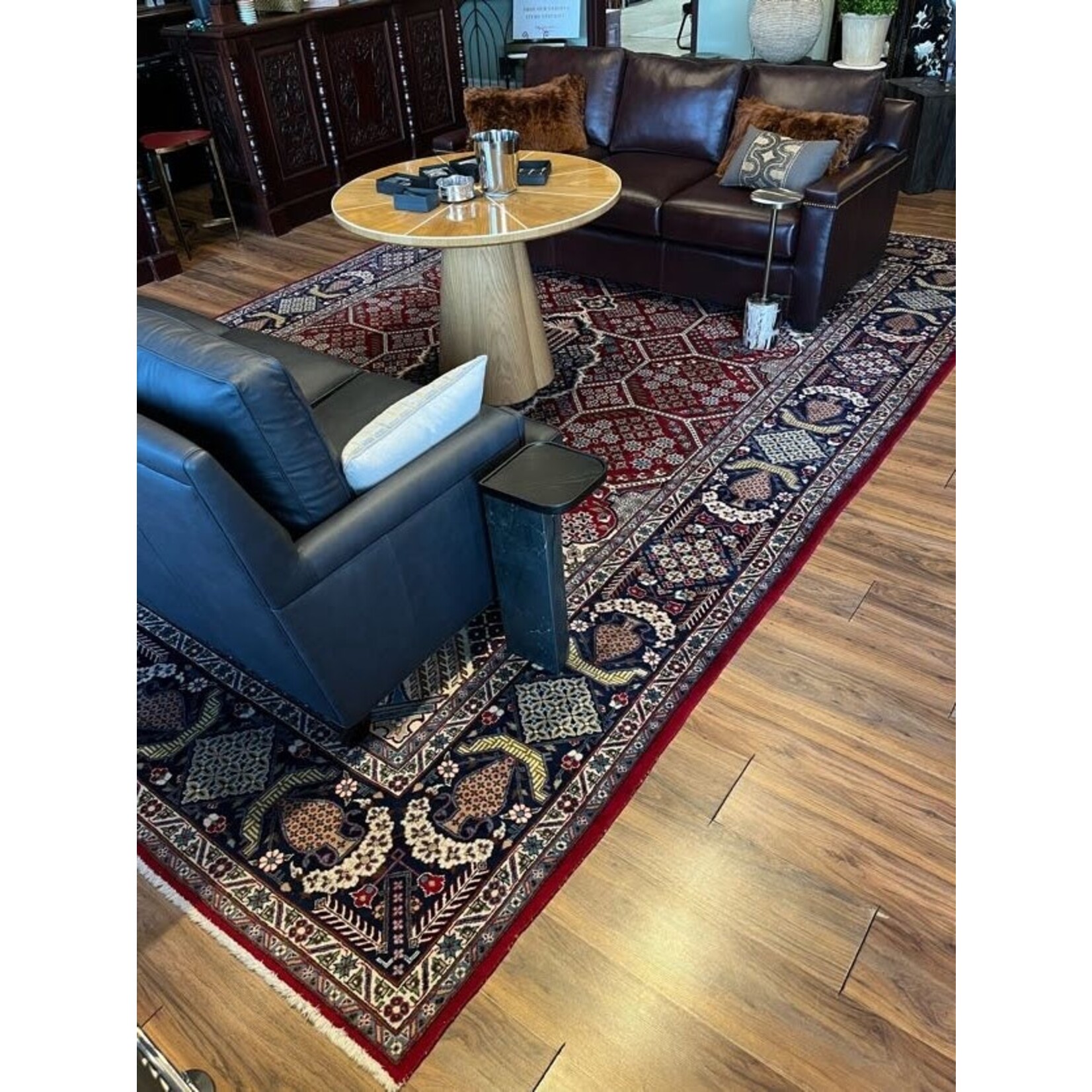 Mumbo Jumbo Imports #2129 Esfahan Rug 15.10x10.8