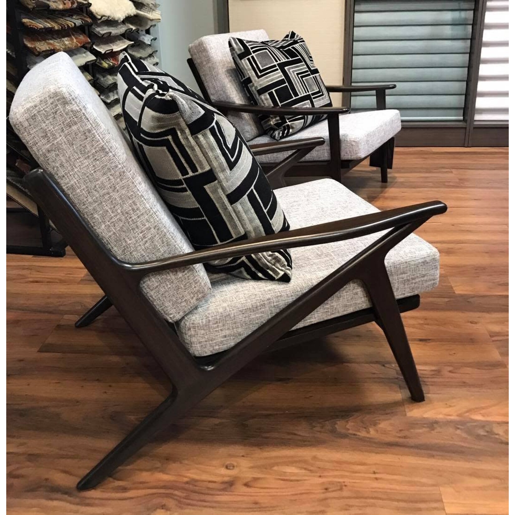 Greenington, LLC Logan Lounge Chair