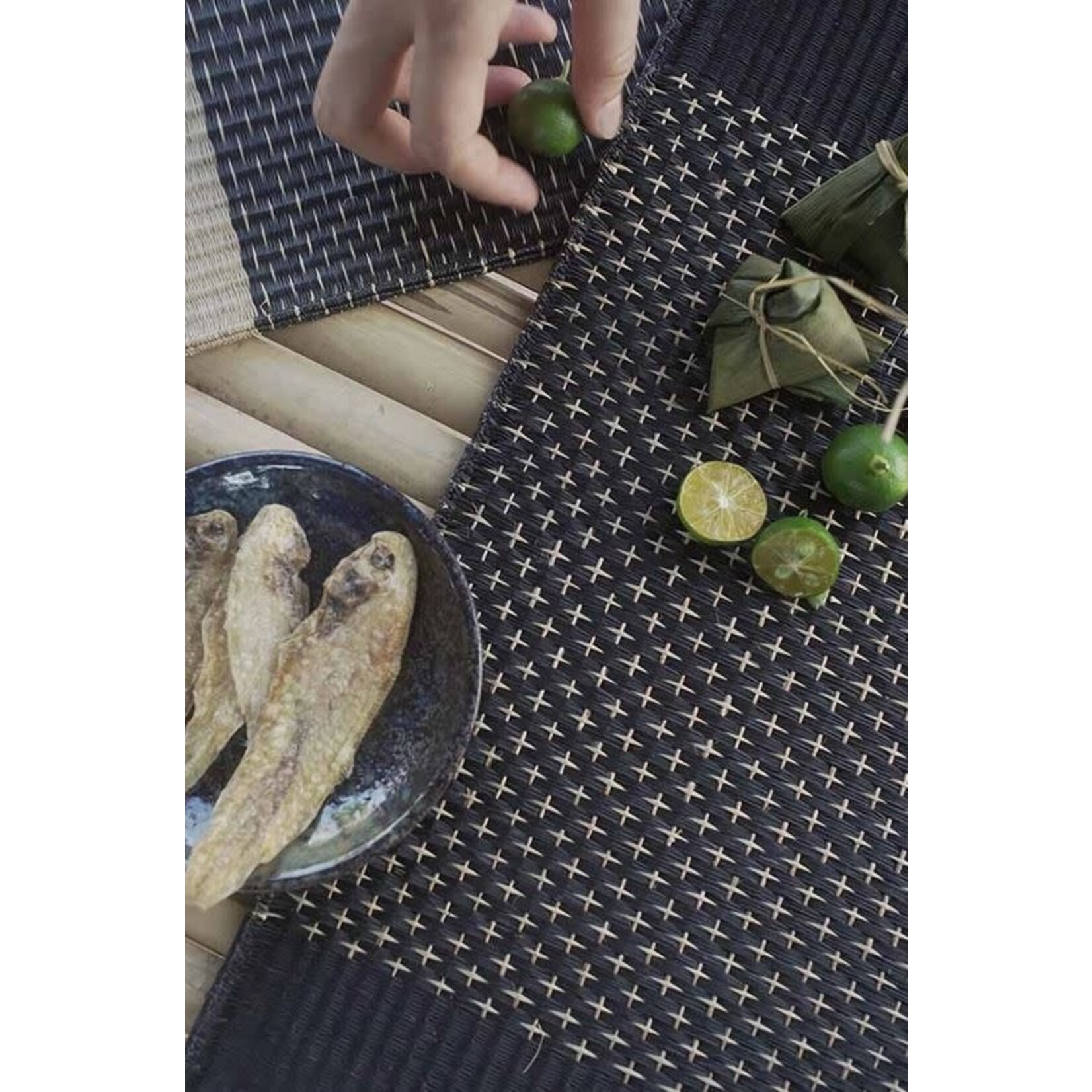 Seak Handmade Sedge Star Placemat Midnight Collection