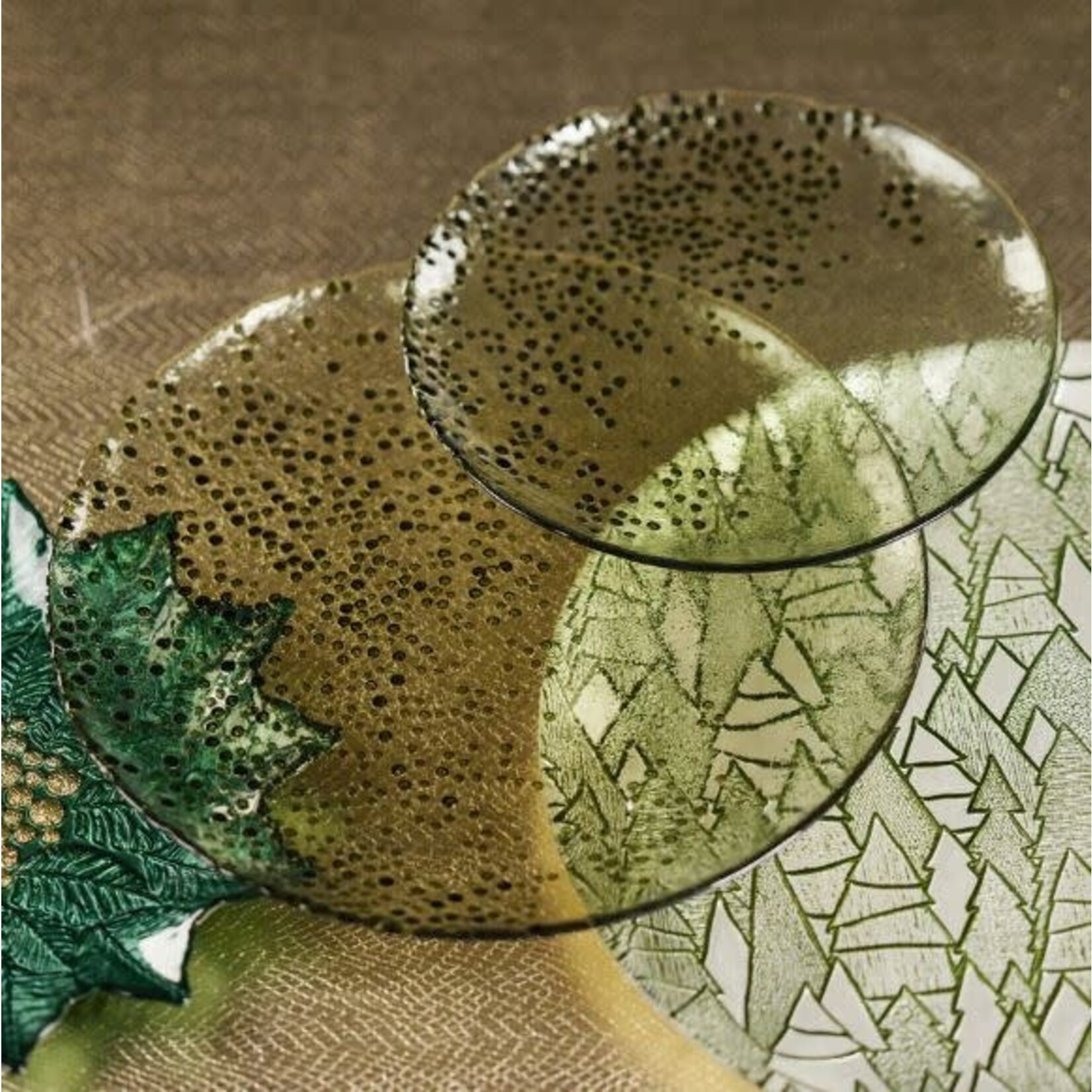 Zodax Poinsettia Glass Plate Gold and Green