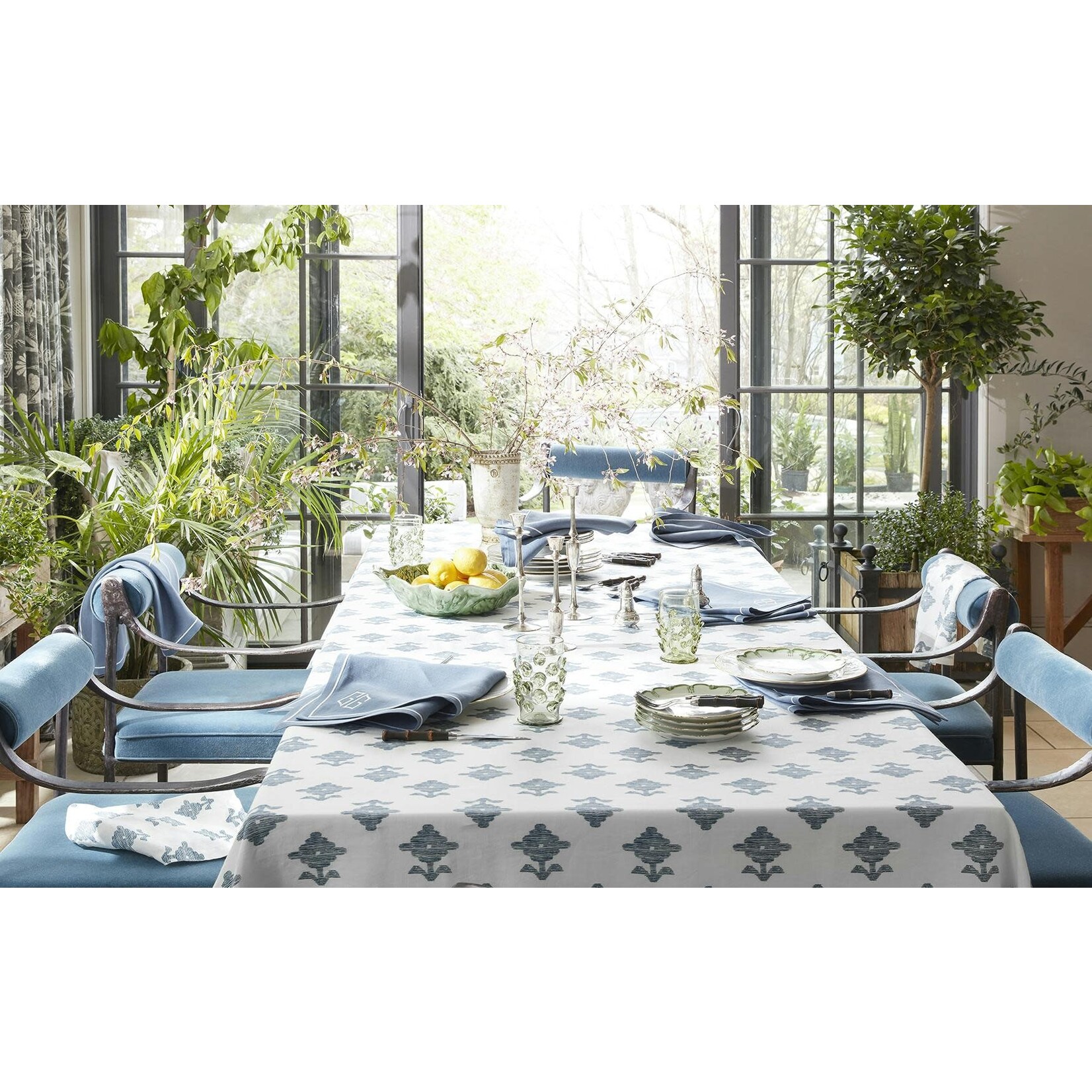 Matouk Rubia Blossom Blue & White Linen Napkin