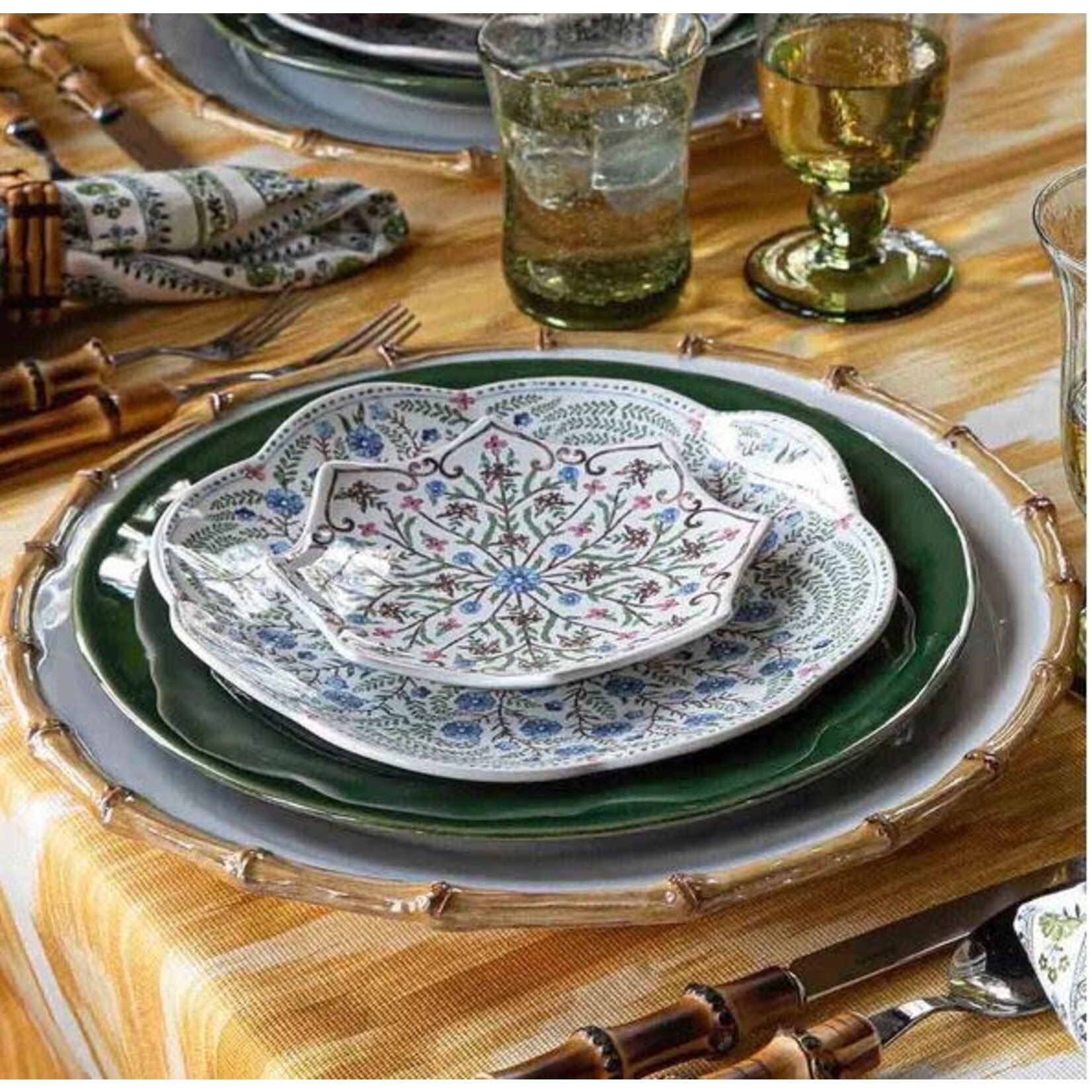 Juliska Villa Seville Scalloped Side Cocktail Plate Set of 4 Chambray