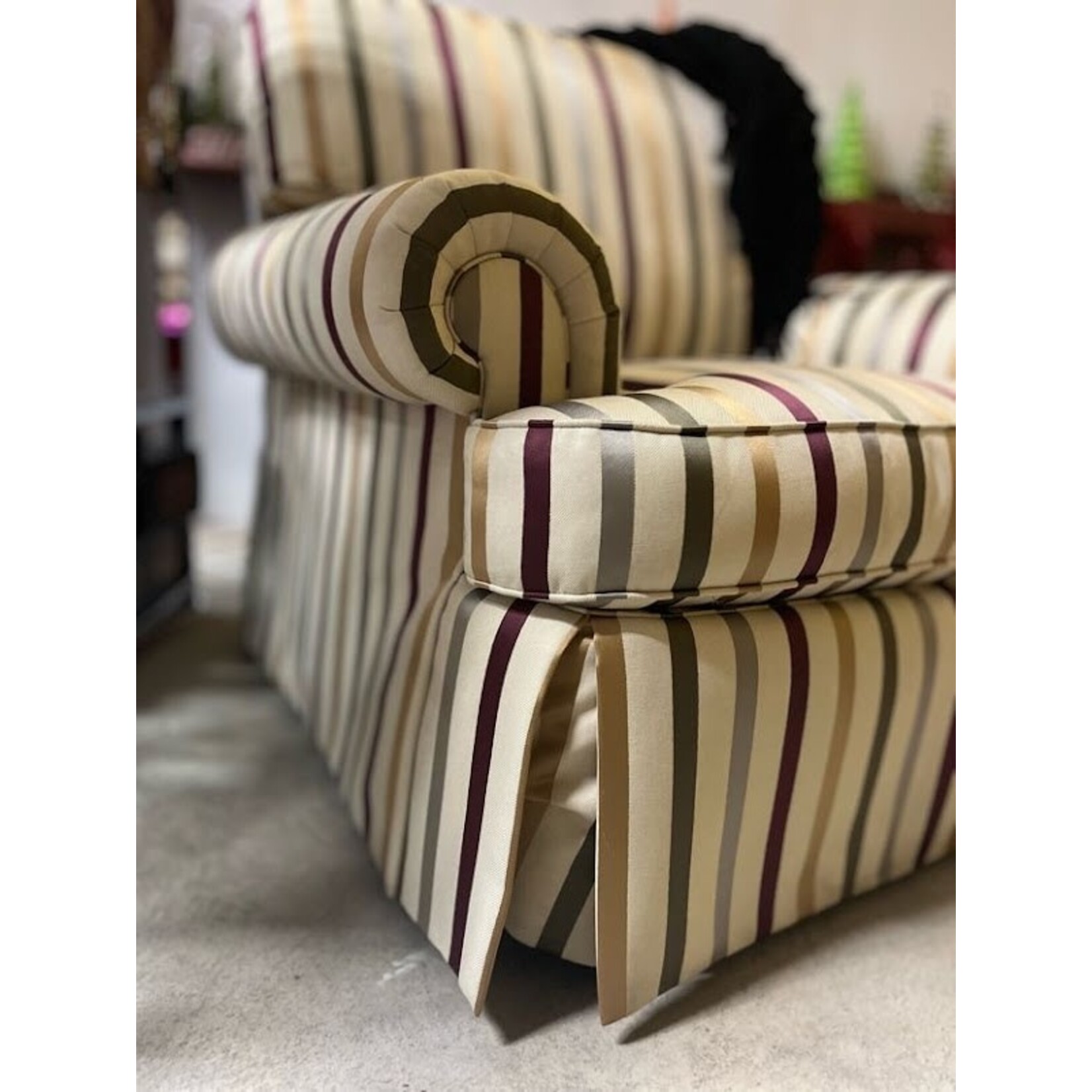 Sherrill Furniture Roll Arm Striped Chair 9601