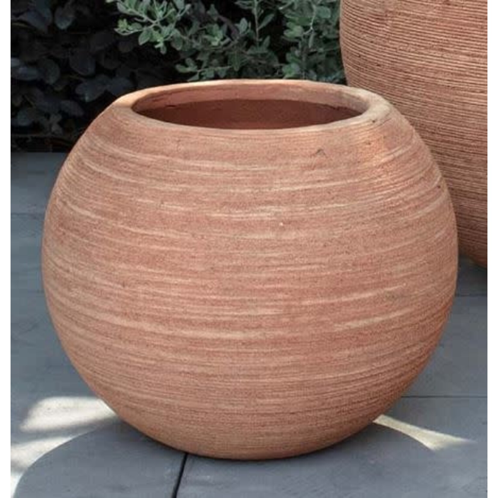 Campania Allium Handmade Weather-Resistant Planter