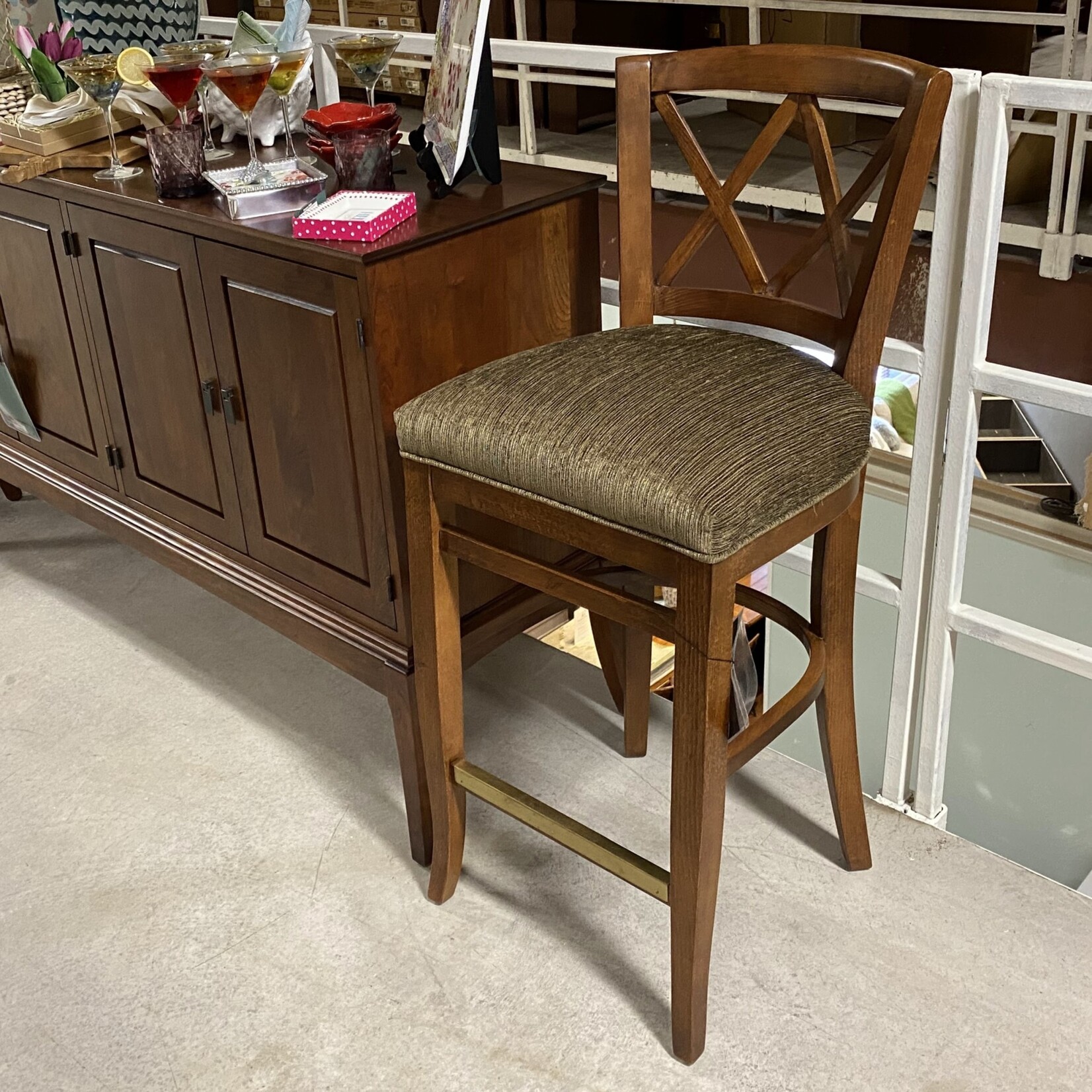 Fairfield Nutmeg Open Back Barstool