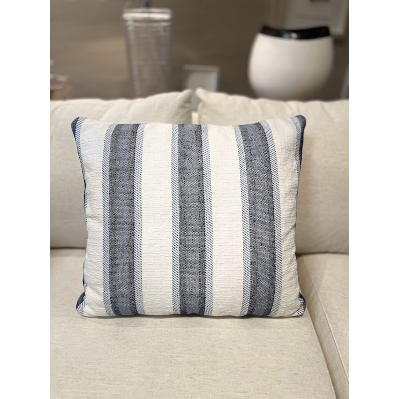 Four Seasons Furniture El Rodeo Silor ATM 24x24 Pillow