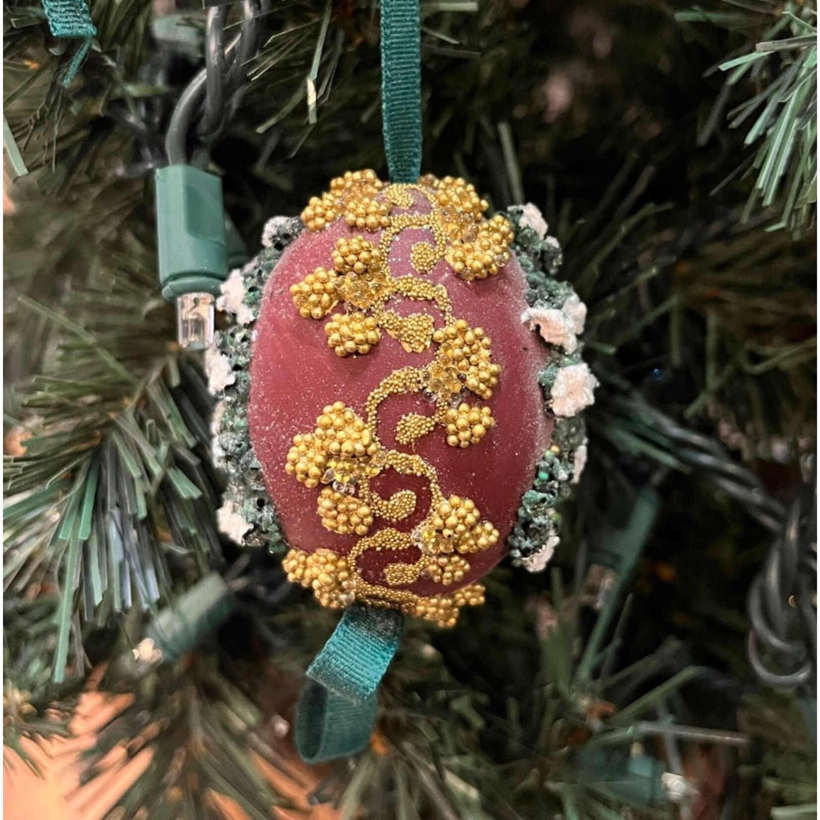 Peter's Seasons Gold Tree Handcrafted Egg Ornament