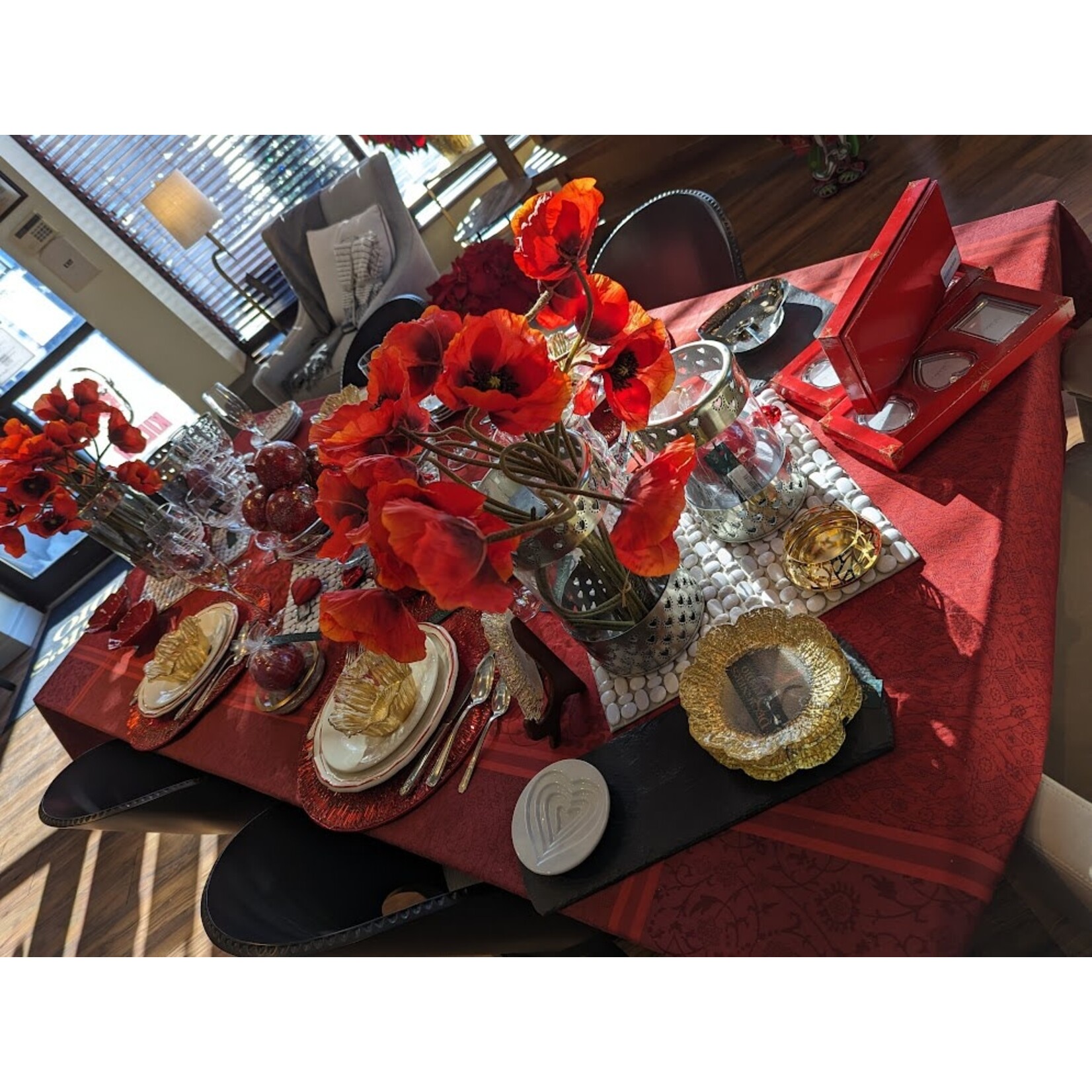 Vietri Rufolo Glass Gold Canape Plate