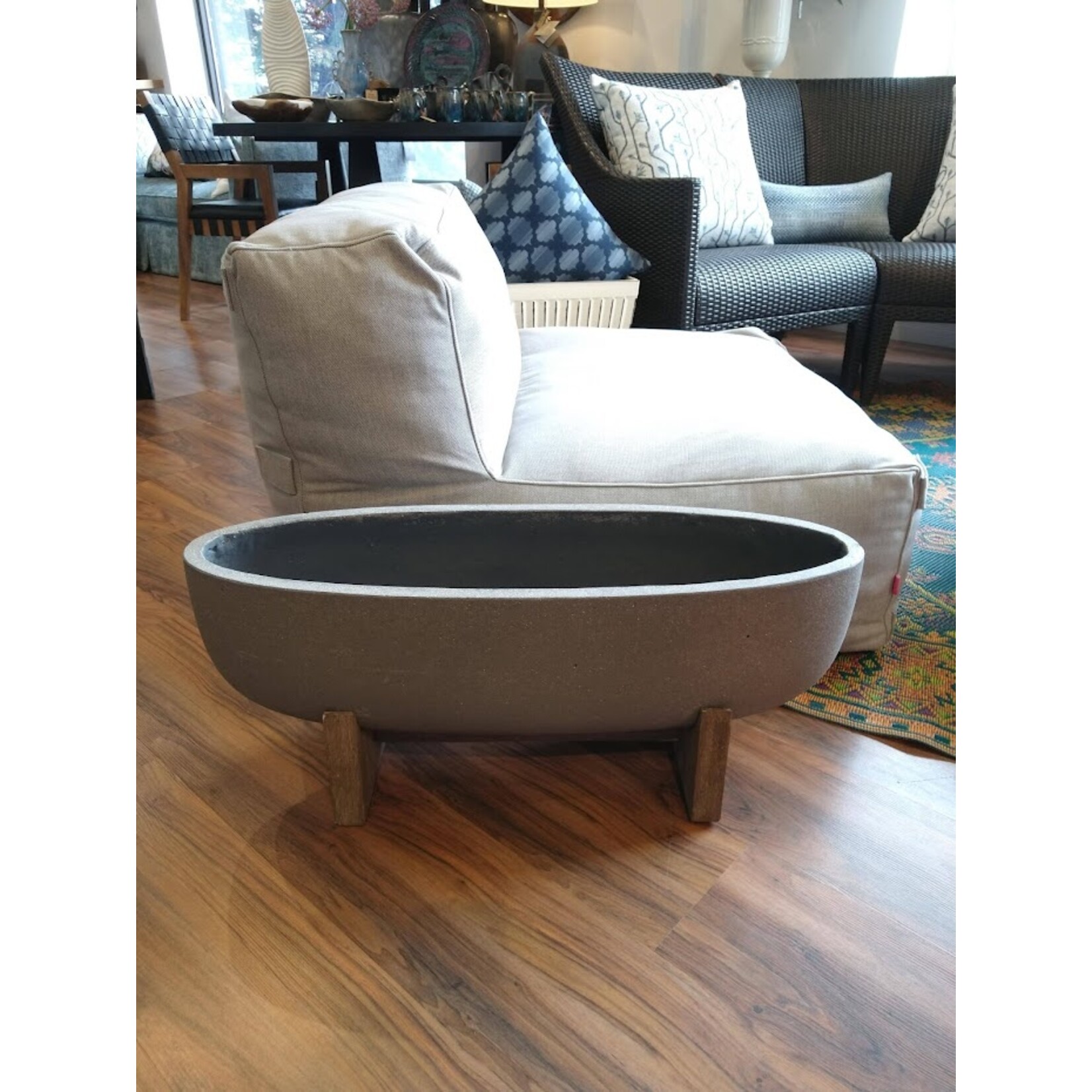 Bidk Home Oval Planter with Stand